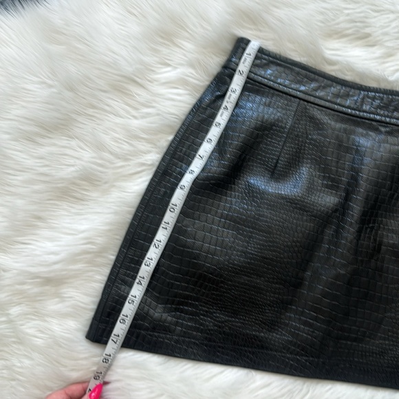 Helmut Lang Croc Mini Skirt Size 12 NWT - Picture 3 of 10